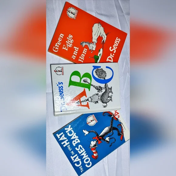 Dr. Seuss Colorful Book Trio - Red, Blue, White - Picture 1 of 8